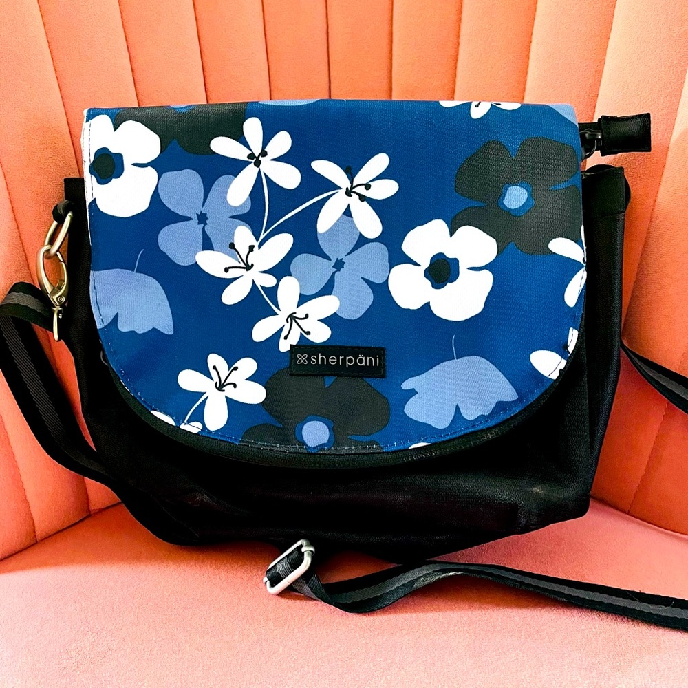 Mili Sherpani Purse
